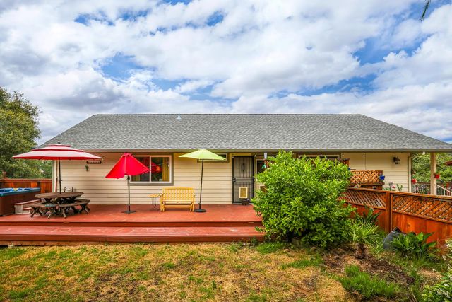 8300 Highway 49, Mokelumne Hill, CA 95245