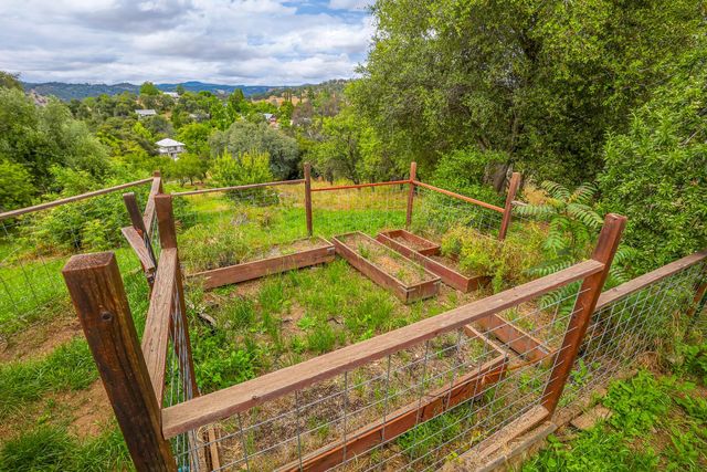 8300 Highway 49, Mokelumne Hill, CA 95245