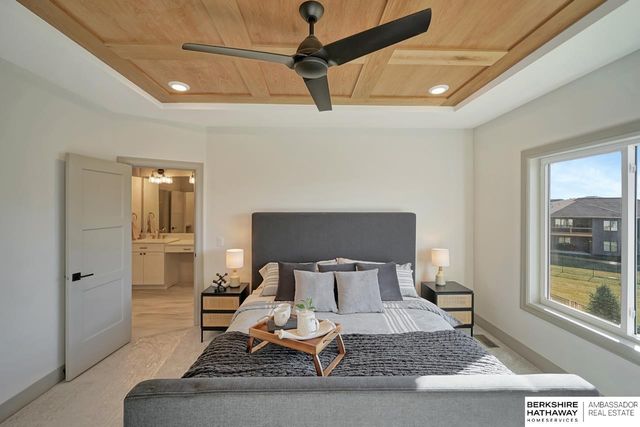 19821 V Street, Omaha, NE 68135