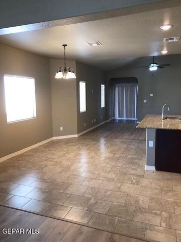 13479 HALIFAX Street, Horizon City, TX 79928