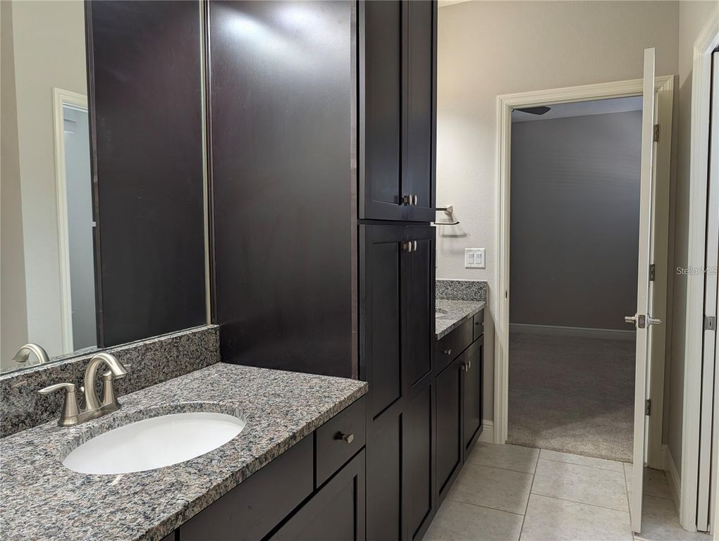 Image 14 of property listing at 10915 CHARMWOOD DRIVE, Riverview, FL 33569