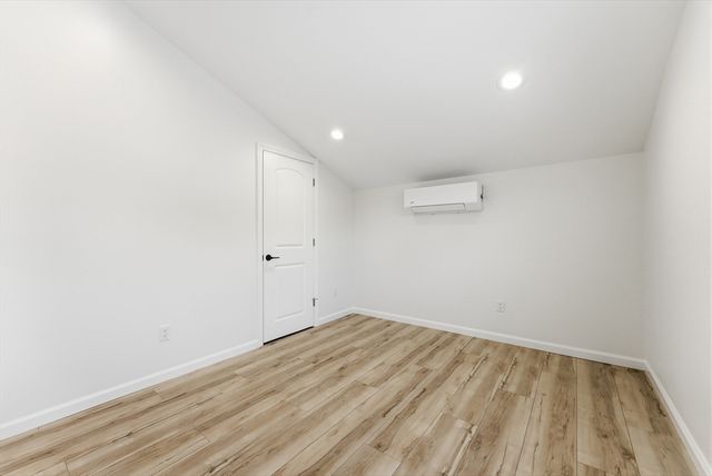 109 N Lake Ave, Southwick, MA 01077