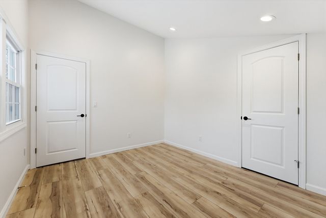 109 N Lake Ave, Southwick, MA 01077