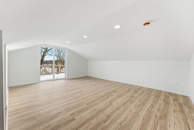 109 N Lake Ave, Southwick, MA 01077