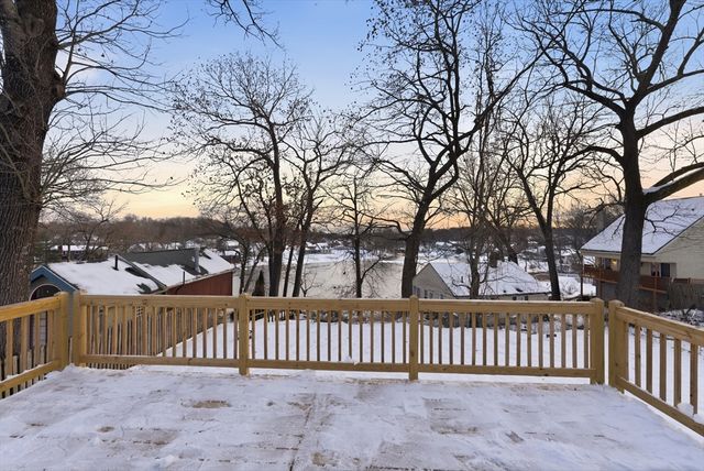 109 N Lake Ave, Southwick, MA 01077