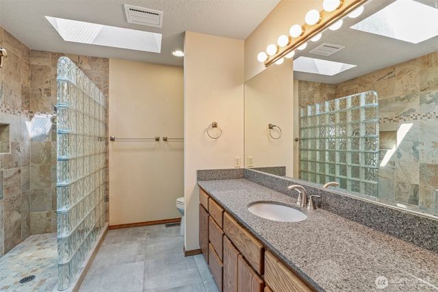 165 Meridian Drive, Kelso, WA 98626