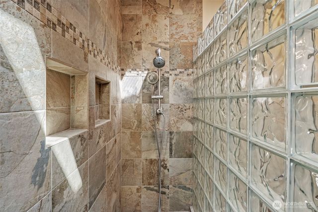 165 Meridian Drive, Kelso, WA 98626