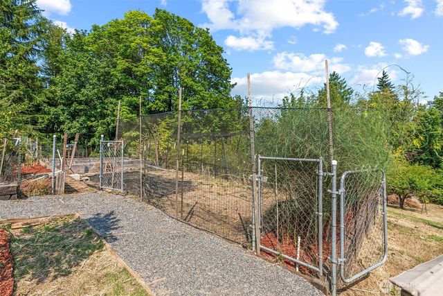 165 Meridian Drive, Kelso, WA 98626