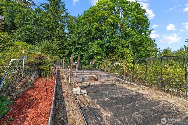 165 Meridian Drive, Kelso, WA 98626