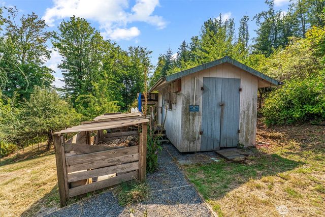 165 Meridian Drive, Kelso, WA 98626