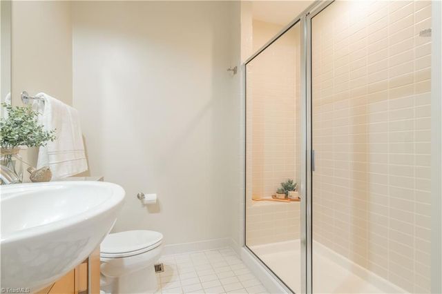 381 N Green Street, Winston-salem, NC 27101