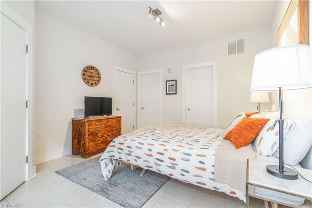 381 N Green Street, Winston-salem, NC 27101