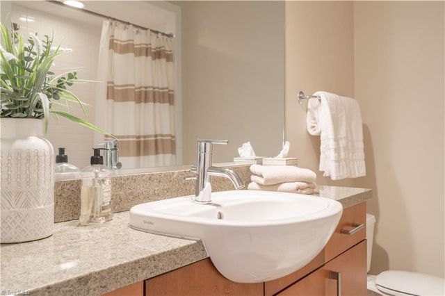 381 N Green Street, Winston-salem, NC 27101