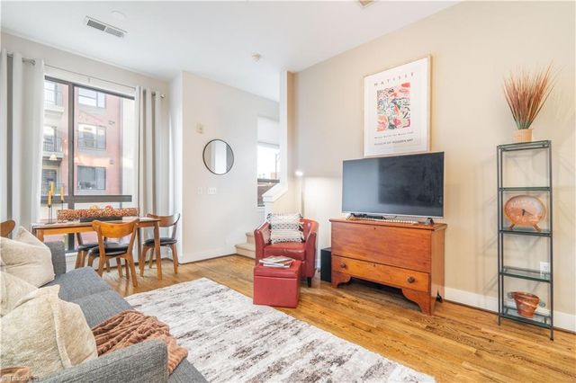 381 N Green Street, Winston-salem, NC 27101