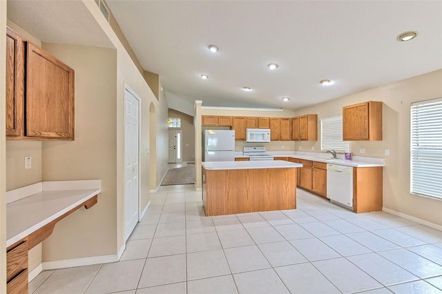 3945 HAMPTON HILLS DRIVE, Lakeland, FL 33810
