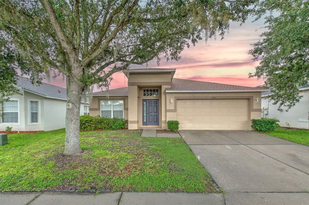 3945 HAMPTON HILLS DRIVE, Lakeland, FL 33810