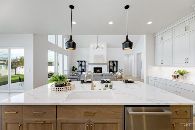 14293 N Goldfinch Ave, Boise, ID 83714