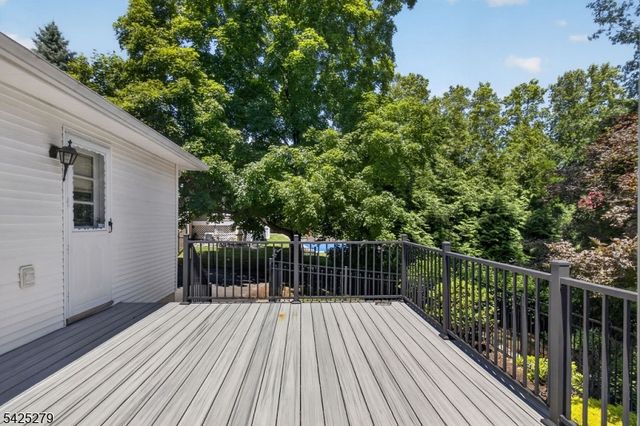 10 Rockledge Ter, Pequannock Twp., NJ 07444