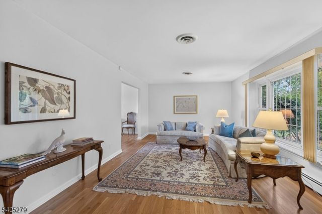 10 Rockledge Ter, Pequannock Twp., NJ 07444