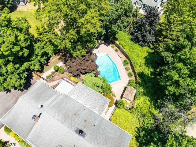 10 Rockledge Ter, Pequannock Twp., NJ 07444