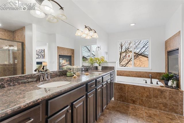 1130 Spectrum Loop, Colorado Springs, CO 80921