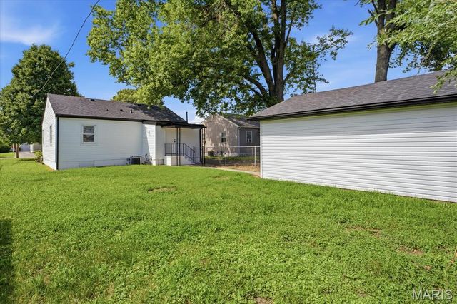 2648 Center Street, Granite City, IL 62040
