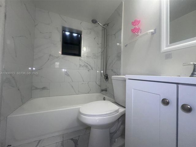 15 W 9th St 1, Hialeah, FL 33010