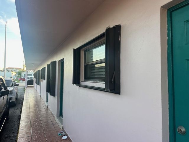 15 W 9th St 1, Hialeah, FL 33010