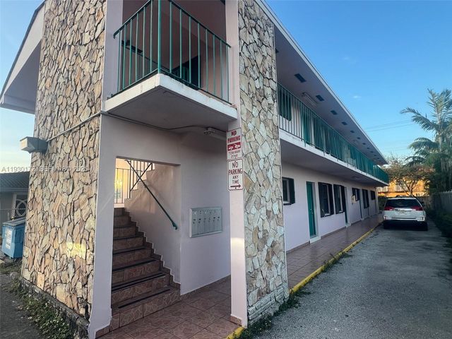 15 W 9th St 1, Hialeah, FL 33010