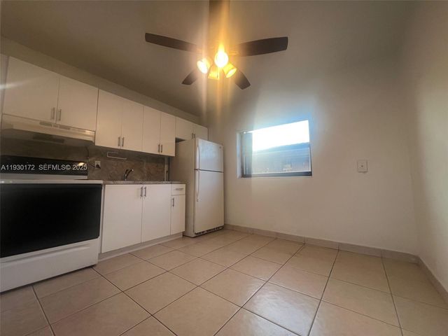 15 W 9th St 1, Hialeah, FL 33010