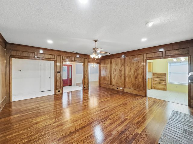 302 Apollo Road, Garland, TX 75040