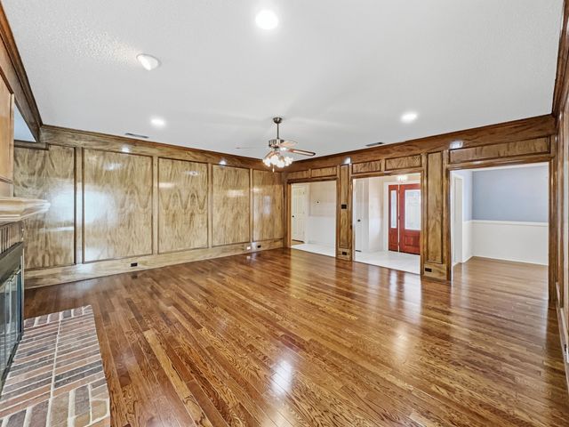 302 Apollo Road, Garland, TX 75040