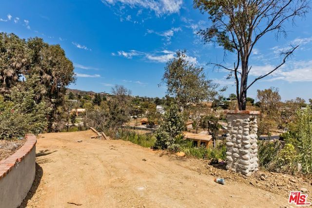 16503 Las Casas Place, Los Angeles, CA 90272