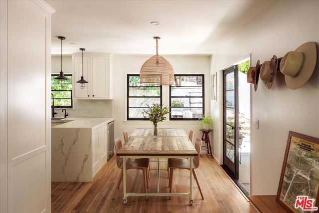 8421 Kirkwood Drive, Los Angeles, CA 90046