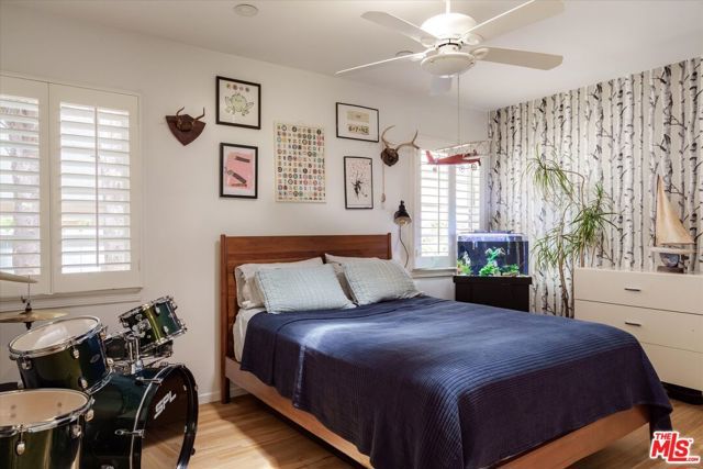 8421 Kirkwood Drive, Los Angeles, CA 90046
