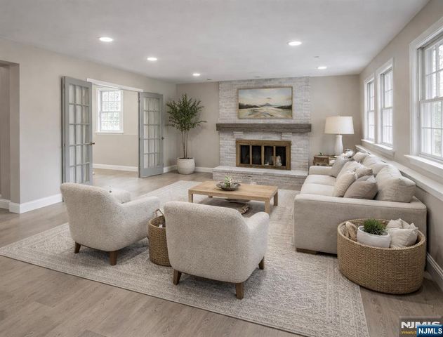 850 Ridgewood Avenue, Oradell, NJ 07649