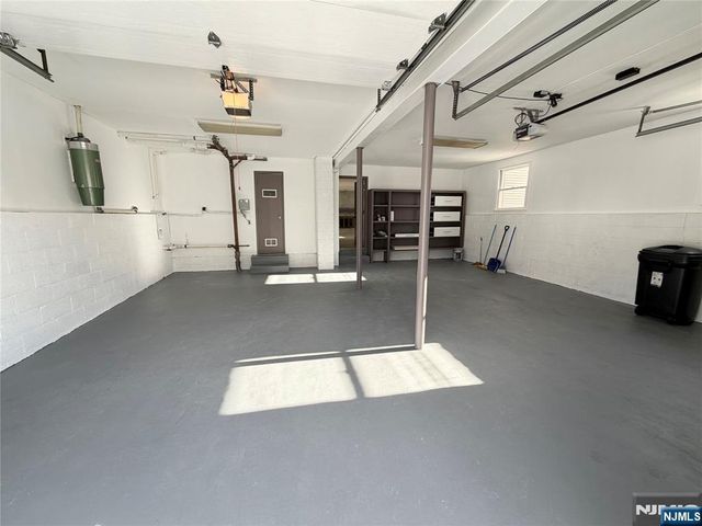 850 Ridgewood Avenue, Oradell, NJ 07649