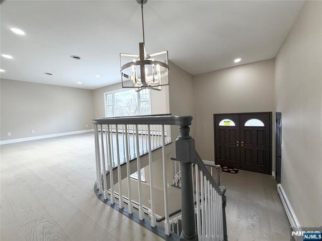 850 Ridgewood Avenue, Oradell, NJ 07649