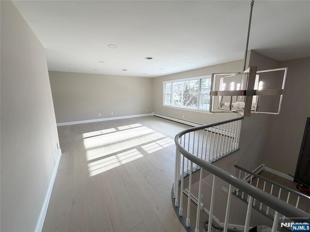 850 Ridgewood Avenue, Oradell, NJ 07649