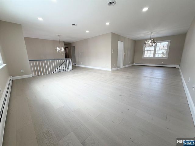 850 Ridgewood Avenue, Oradell, NJ 07649