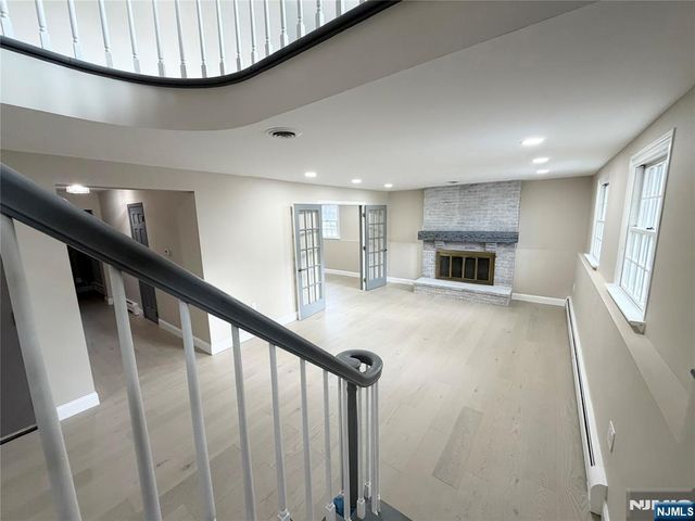 850 Ridgewood Avenue, Oradell, NJ 07649