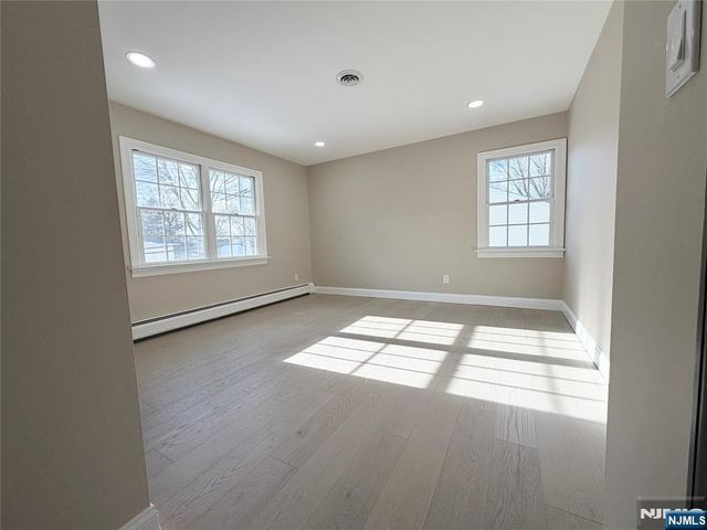 850 Ridgewood Avenue, Oradell, NJ 07649