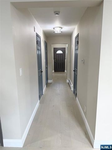 850 Ridgewood Avenue, Oradell, NJ 07649