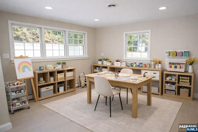 850 Ridgewood Avenue, Oradell, NJ 07649