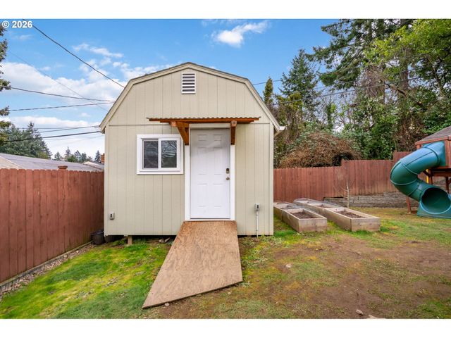 1020 Se 113TH Ave, Portland, OR 97216