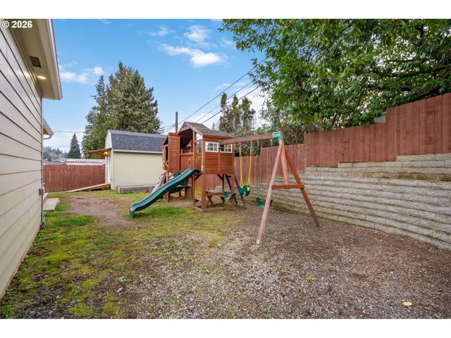 1020 Se 113TH Ave, Portland, OR 97216
