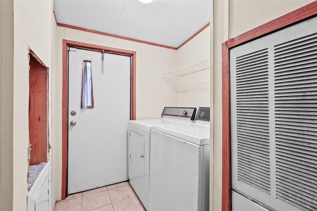 22521 West Road, New Caney, TX 77357