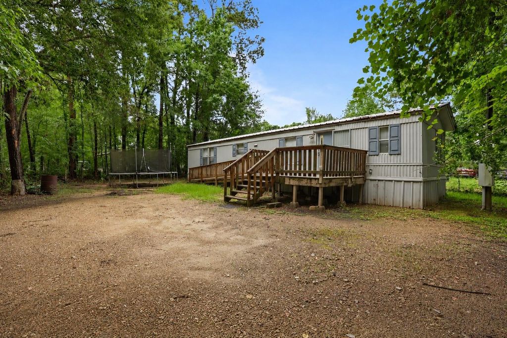 22521 West Road, New Caney, TX 77357