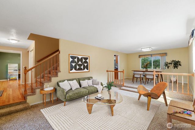 32738 6th Avenue SW, Federal Way, WA 98023