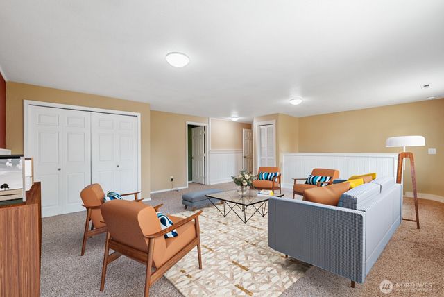 32738 6th Avenue SW, Federal Way, WA 98023